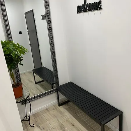 Studio In The Heart Of Apartment